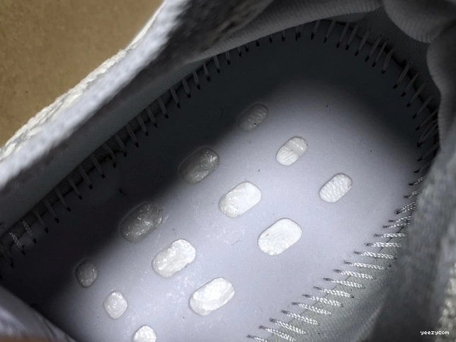 Yeezy FV3260 Adidas 380 Boost Alien 1209